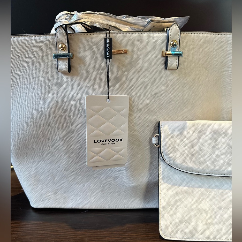 NWT Lovelook women’s purse, clutch and makeup bag